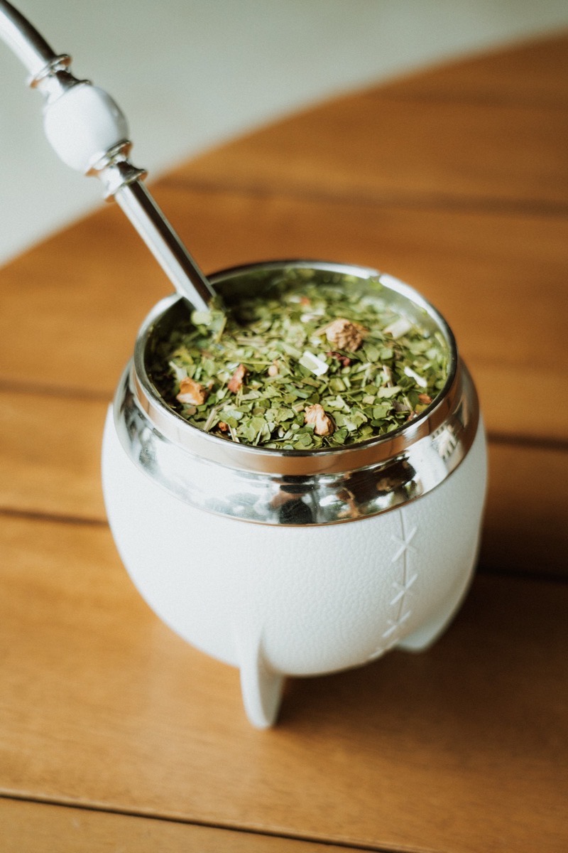 Calebasse blanche (inox, cuir blanc) + bombilla